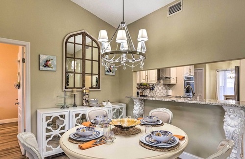 Jog Road Cottage | Dreamy Boynton Beach Retreat w/ Stunning View