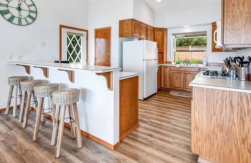 Brinnon House | Dreamy coastal retreat with pool table, ping-pong, water view, 2 kitchens
