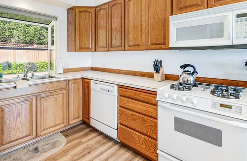 Brinnon House | Dreamy coastal retreat with pool table, ping-pong, water view, 2 kitchens