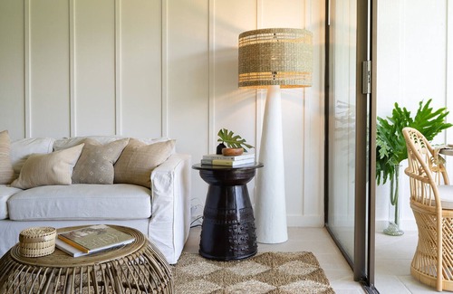 Kahuku Condo | Dreamy Designer Elegance on golf course, walk to beach and resort. Sleeps 4.