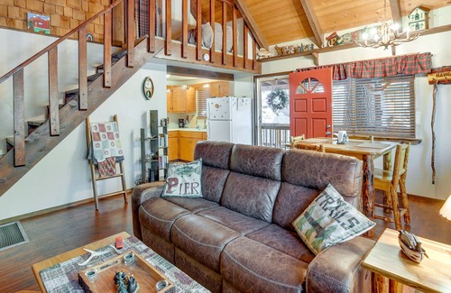 Green Valley Lake Cabin | Dreamy Green Valley Lake Cabin: Dog Friendly!