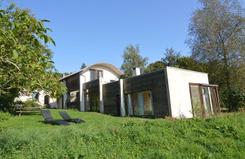 Braine-le-Comte House | Dreamy Holiday Home with Pool(open from apr till sep), Garden, Roof Terrace, BBQ