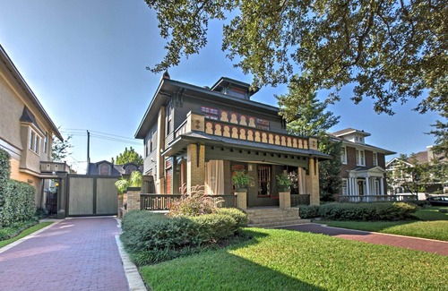 Neartown Apartment | Dreamy Houston Boho Cottage w/Private Pool!