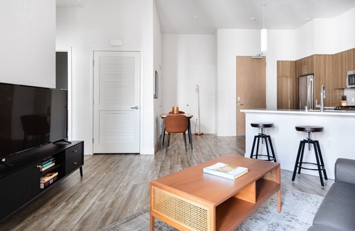 Centennial Apartment | Dreamy Redwood City 1BR w/W/D, Gym, BBQ, walk to Caltrain, by Blueground
