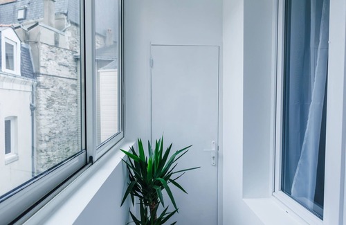 Downtown Angers Apartment | Dreamy Room - Escape, Spa & Private Cinema