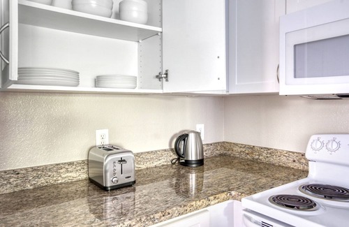 Morse Park Apartment | Dreamy Sunnyvale 1BR w/Gym, W/D & Lounge, walk to Google, by Blueground