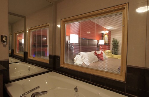 Central Huron Hotel | Dreamz Inn