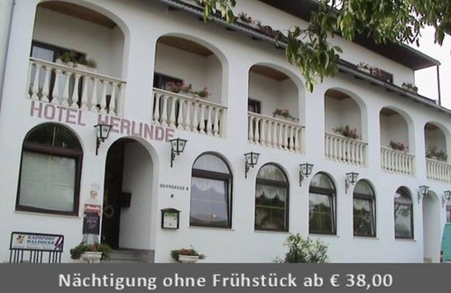 Podersdorf am See House | Dreibettzimmer, WC - Hotel Gästehaus Herlinde