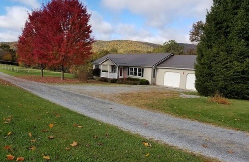 Marlinton House | Drennen Ridge Farm Guest House