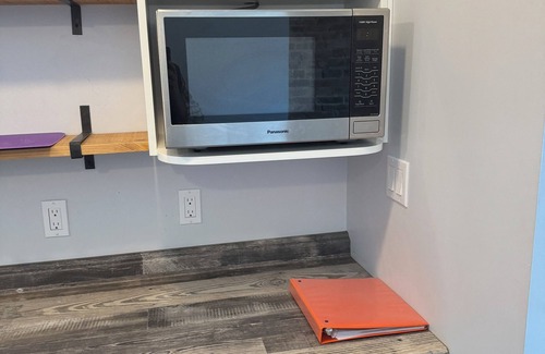 Rodney House | Dresden Marigold suites - Suite 1