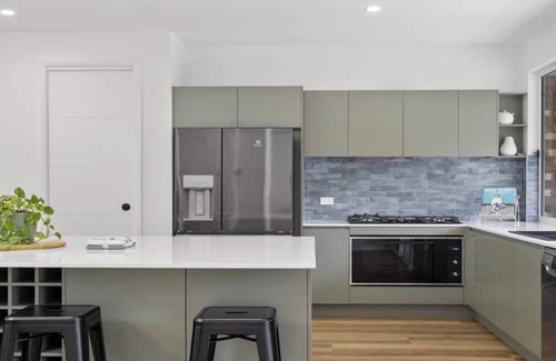 Tea Gardens House | 🐚 Drift at Tea Gardens | 🛌 Sleeps 14 | 🐾 Pet friendly | ⛳ Golf | 🐬🦅🦘🐨 |
