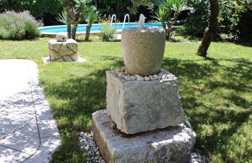 Sezana Apartment | Drift Rock House