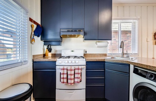 Leamington House | Drifter's Landing on Lake Erie
