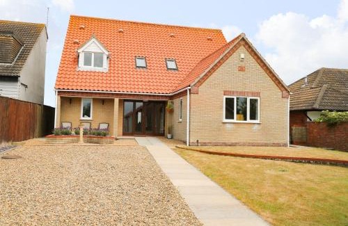 Winterton-on-Sea House | Drifters