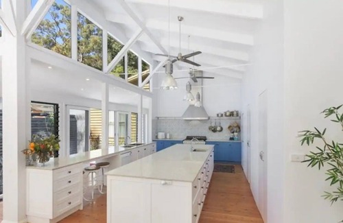 Pearl Beach House | DRIFTERS YOUR DELUXE BEACH HOUSE