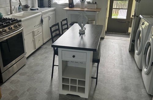 Eureka Apartment | Driftwood Cottage @ King Salmon
