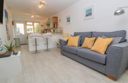 Marazion Apartment | Driftwood