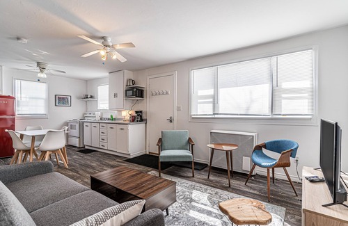 Southampton Apartment | Driftwood Haus