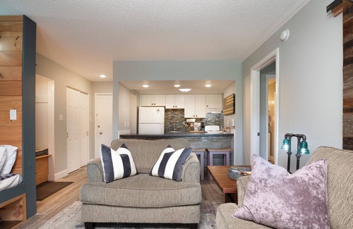 Mount Jackson Condo | Driftwood Lodge (#224) | Ski/MTB/Golf | Awesome mountain views | Super cool bunk beds!
