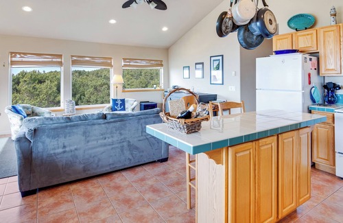 Waldport House | Driftwood Loft - Seal Rock