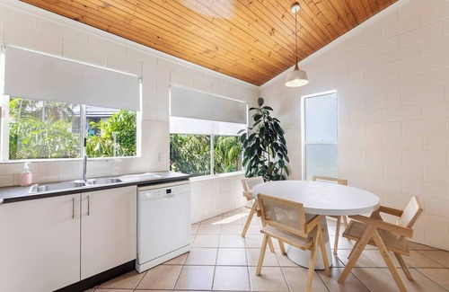 Fannie Bay Apartment | Driftwood Loft Tropical Gateway to Bayfront and CBD