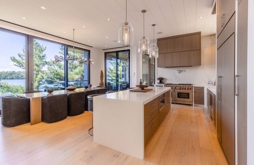 Muskoka Lakes House | Driftwood - Modern Muskoka Luxury on Lake Joseph