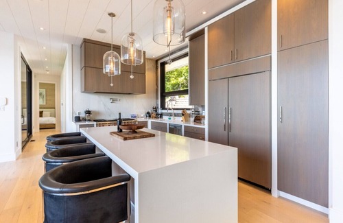 Muskoka Lakes House | Driftwood - Modern Muskoka Luxury on Lake Joseph