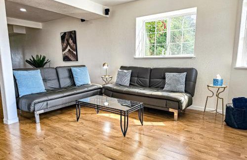 Blaine House | Driftwood Retreat - Downstairs