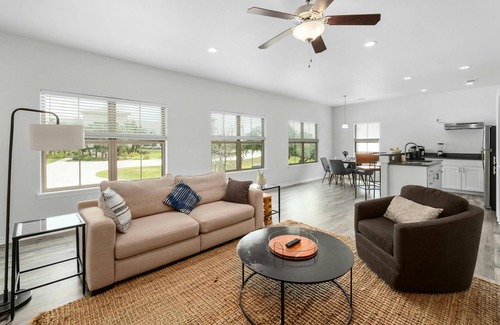 Dripping Springs Condo | Dripping Springs Silver Creek Condo Holmes C- 4 Bedroom Unit