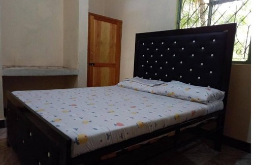 Arusha Bed & Breakfast | Drive 15km/30mins from Kilimanjaro International Airport