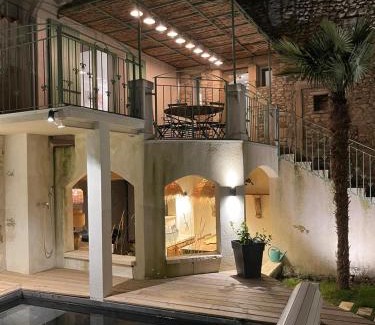 Valreas Villa | Drome provençale maison familiale calme dans village