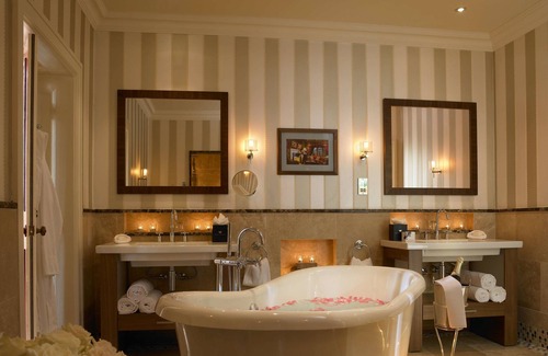Newmarket on Fergus Hotel | Dromoland Castle