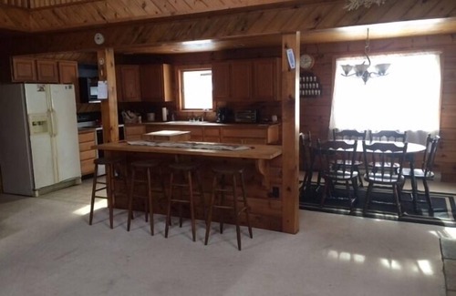 Todd Cabin | Drooly Bear Cabin: Your Raystown Lake Getaway!