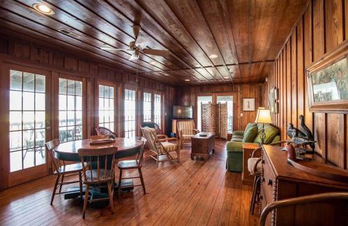 Pawleys Island House | Drop Anchor A Dog-Friendly Home with Beach Access
