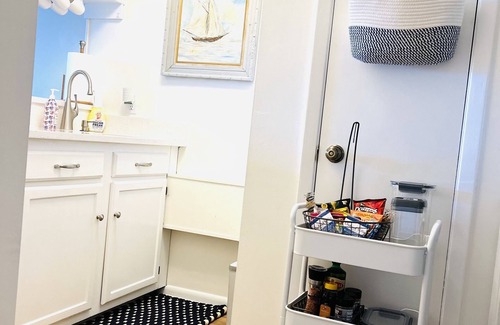 Niceville Apartment | Drop Anchor Cozy Winter Getaway