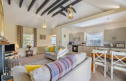 Cornhill on Tweed House | Drovers Cottage - Two Bedroom House, Sleeps 4