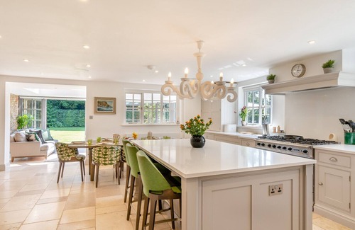 Turville House | Drovers - Seven Bedroom House, Sleeps 13