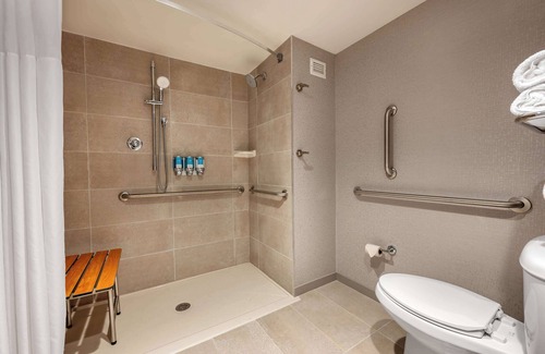 Champaign Hotel | Drury Inn & Suites Champaign