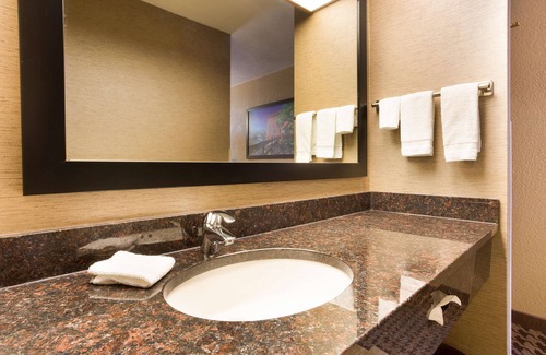 Jackson Hotel | Drury Inn & Suites Jackson MO