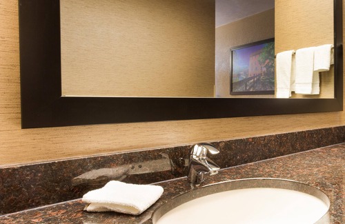 Jackson Hotel | Drury Inn & Suites Jackson MO