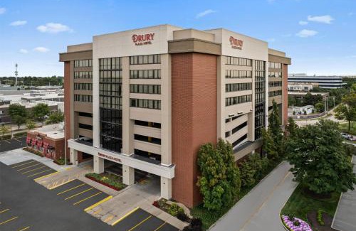 Creve Coeur Hotel | Drury Plaza Hotel St Louis Creve Coeur