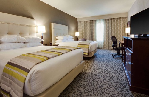 Cape Girardeau Hotel | Drury Plaza Hotel Cape Girardeau Conference Center