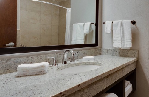 Cape Girardeau Hotel | Drury Plaza Hotel Cape Girardeau Conference Center