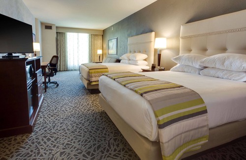 Cape Girardeau Hotel | Drury Plaza Hotel Cape Girardeau Conference Center
