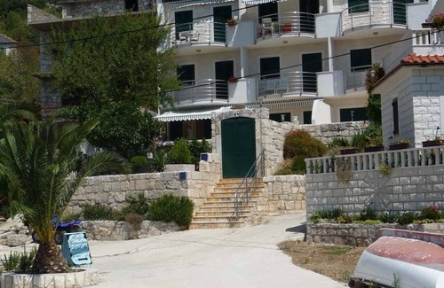 Veliki Drvenik Apartment | Drvenik island is a beautiful island in Trogir archipelagos