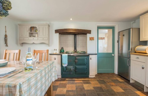 St Brides Cottage | Drws Gobaith-West , Holiday Cottage Nr Whitesands, Sleeps 4, 3 bedrooms, bathrooms