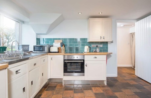 St Brides Cottage | Drws Gobaith-West , Holiday Cottage Nr Whitesands, Sleeps 4, 3 bedrooms, bathrooms