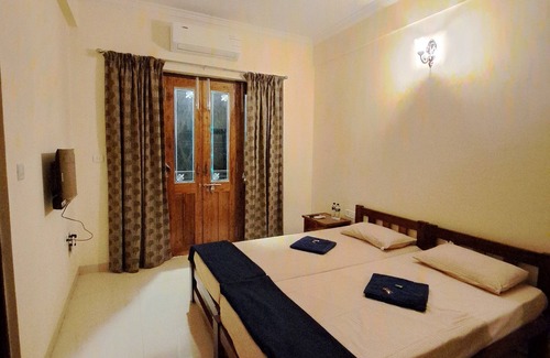 Bardez Hotel | Dsouzas Guest House