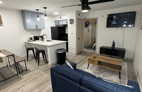 Park Central Apartment | DT Dallas Luxe Stay 1BD Apt