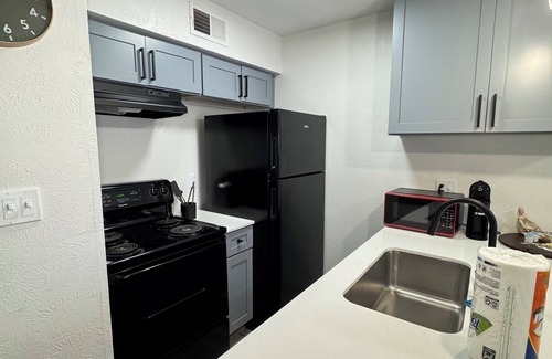 Park Central Apartment | DT Dallas Modern Abode 1BD